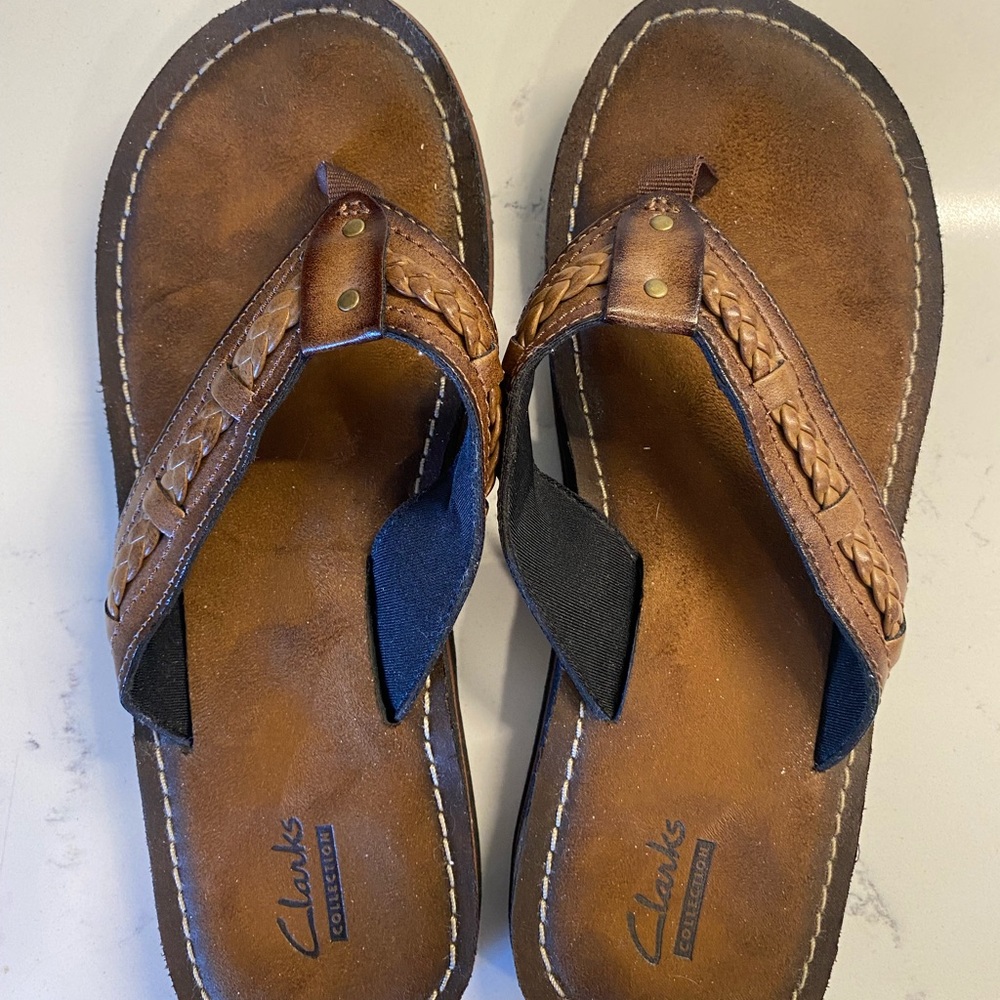 Like new Clark’s leather sandals